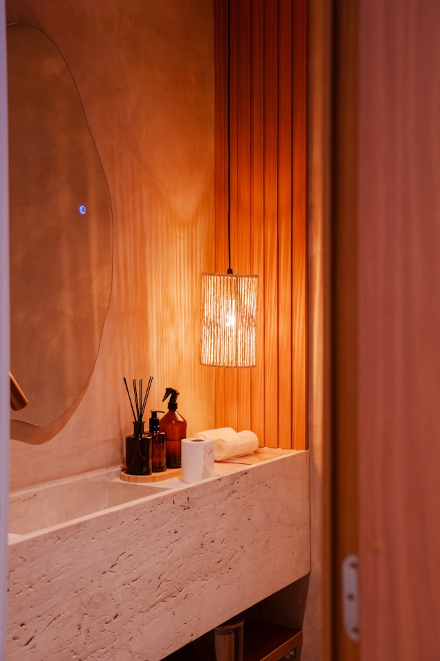 6.7-Ounce vs 17-Ounce Reed Diffusers: Choosing the Right Size for Your Space