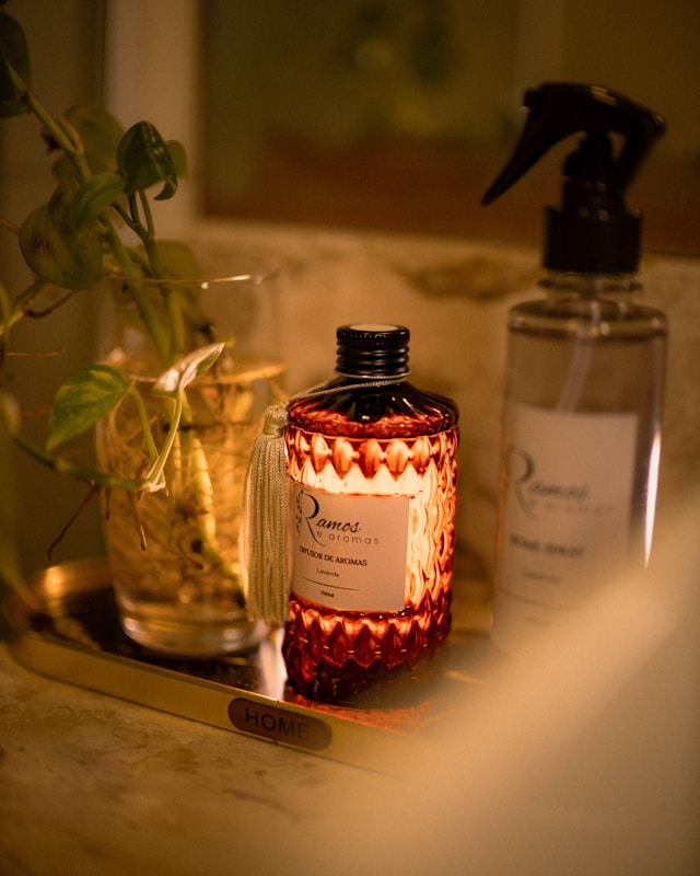 Common Reed Diffuser Mistakes: Poor Placement, Spills, Too Many Sticks, and Direct Sunlight