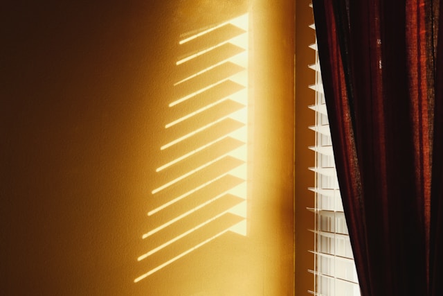 How to Clean Dust From Blinds and Window Shades