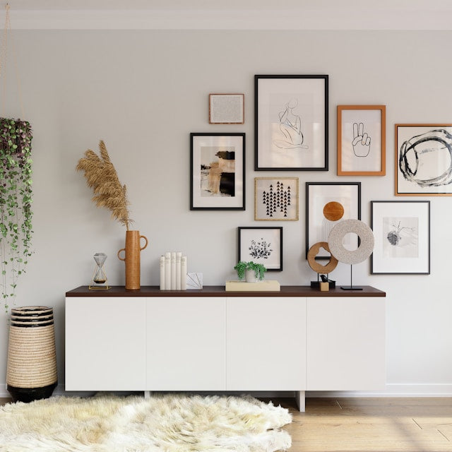 How to Clean Dust From Picture Frames and Wall Decor