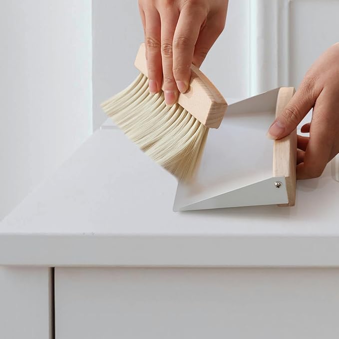 Housoutil Kids Window Cleaner Stainless Steel Cleaner Mini Dustpan and Brush Set Wood Small Metal Pan Natural Table Handy Brush for Sweeping Home Kitchen Car Office Storage Bin