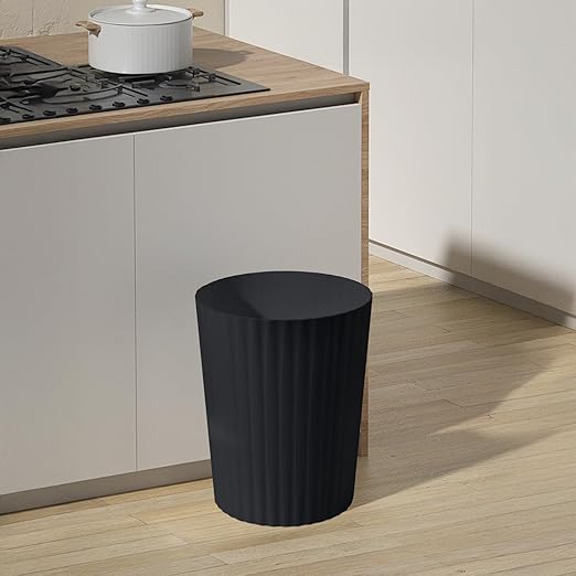 Versatile 2 Gallon Plastic Trash Can - The Compact Bin for Bathroom, Kitchen, or Home Office - Black