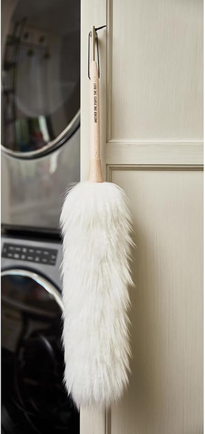 Santa Barbara Design Studio Lambswool Duster with Bamboo Comfort Handle and Leather Hanging Loop, 24" Long, Fights The Dust