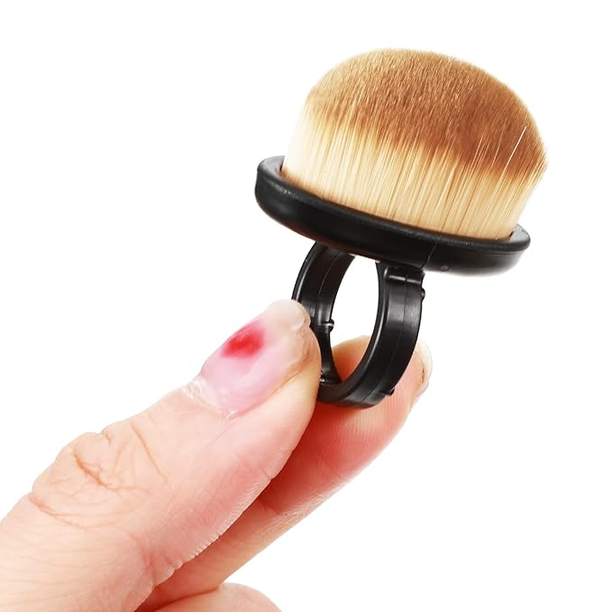 4 Pcs Dust Brush for Nails, Nail Brush Duster Soft Nail Brushes Portable Nails Duster Tools for Manicure and Pedicure,Black and White