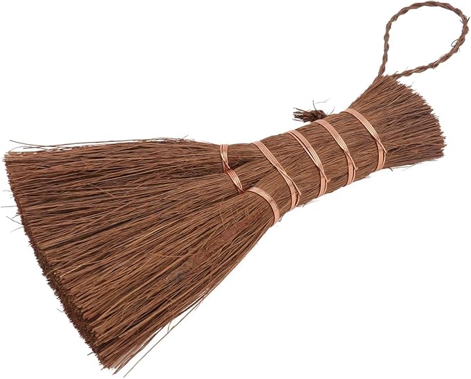 Mini Palm Whisk Broom for Tea Ceremony Small Soft Bristle Cleaning Brush with Hanging Rope Practical Natural Straw Brush for Home Kitchen Table Cleaning 5.51X3.14X1.96 Inches