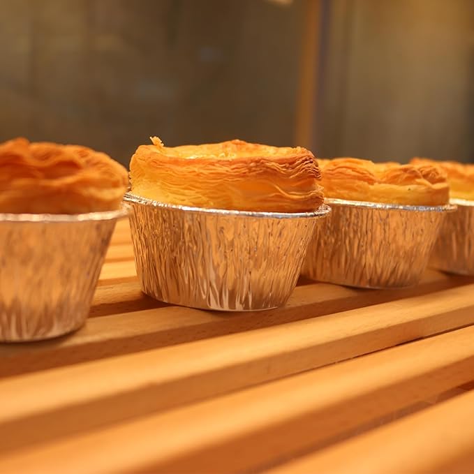 Aluminum Foil Baking Cups 200 Pack, SUPPHOUS 4 Oz Disposable Ramekin Aluminum Cupcake liners, Silver Foil Baking Cups Muffin Liners for Cupcake, Baking, Egg Tart, Pudding, Creme Brulee