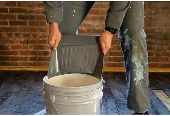Project Source QuikLid ClipOn Dust Pan 5Gallon Bucket Accessory