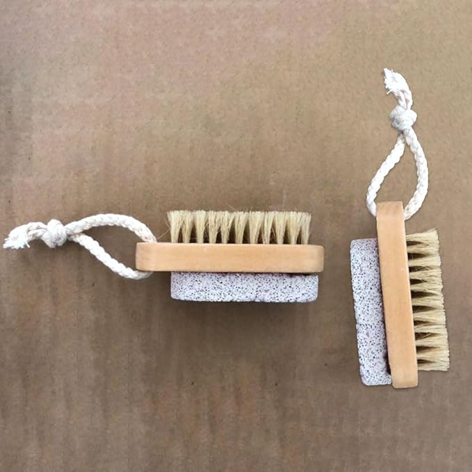 2 Pcs 2-in-1 Pumice Stone and Brush, Wooden Cleaning Fingernail Scrub Brush Finger Toes Nails Cleaner Brushes Exfoliator Pedicures Calluses Remover Scrubbing Fingernails Manicure Pedicure