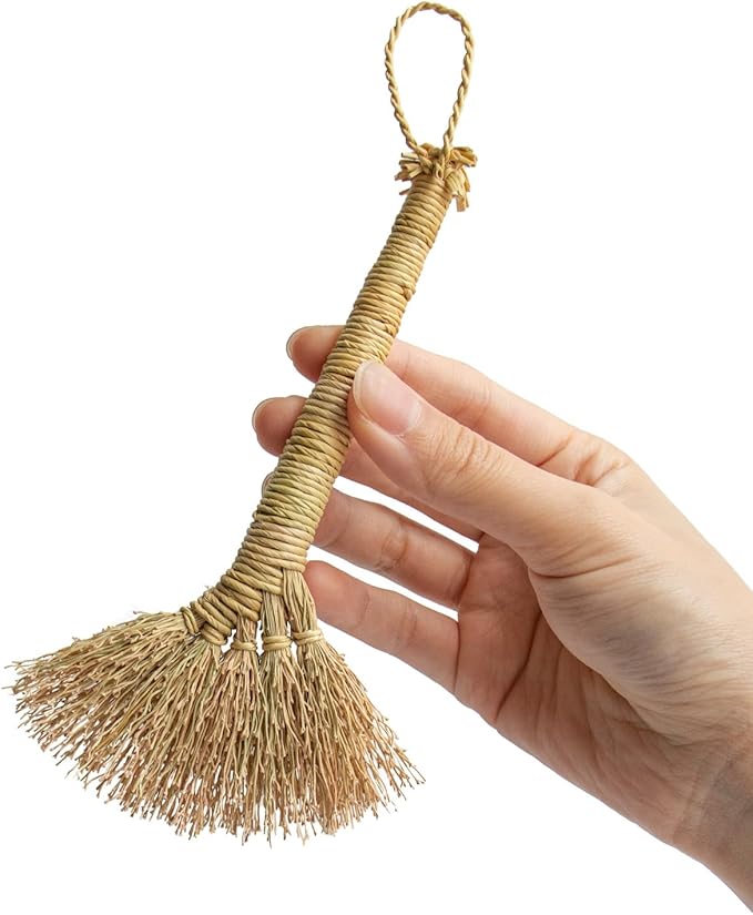 Witch Altar Mini Broom - Wiccan Tools for Healing Energy Cleansing Altar Decoration (Original Appearance)