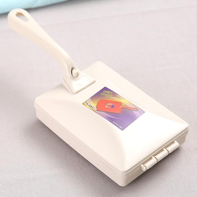 Carpet Dusting Brush, Sturdy Double Roller Sweeper Brush, Manual Sweeper for Carpet and Floors, Handheld Carpet Cleaner for Pet Portable Sweeper for Bed Clothes