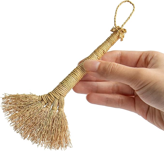 Witch Altar Mini Broom - Wiccan Tools for Healing Energy Cleansing Altar Decoration (Original Appearance)