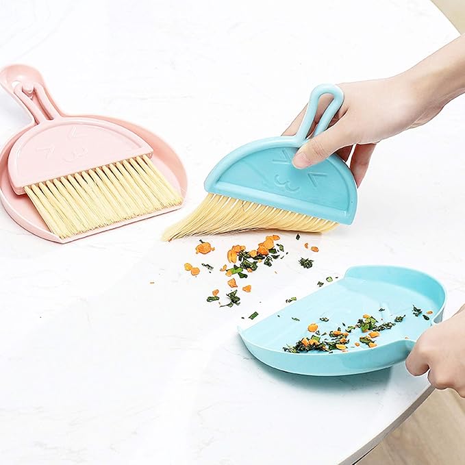Small Dustpan and Brush kit, Multifunctional Cleaning Tool (with Manual Broom Brush), Plastic dust Collector (Green)