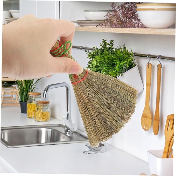 Mini Straw Broom, Desktop Cleaning Broom, Portable, Used for Cleaning Kitchens, Offices, Homes, Computers, and car