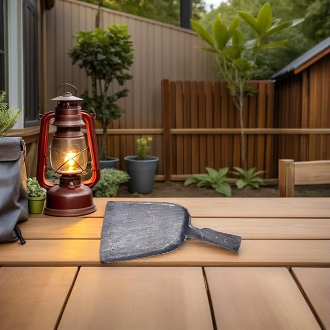 Veemoon Steel Fireplace Ash Shovel, BBQ Charcoal Shovel Small Compact Coal Scoop Cleaning Flat Scooping Spade for Kitchen Sand Stove Garden Supplies Outdoor Indoor (4.3 * 7.8“)