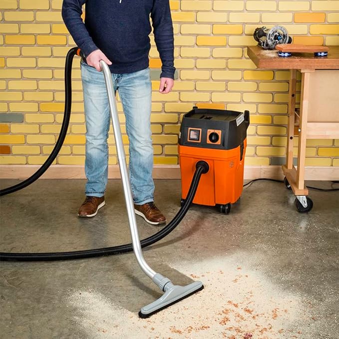 Industrial Shop Vacuum Floor Sweep with Swiveling Head