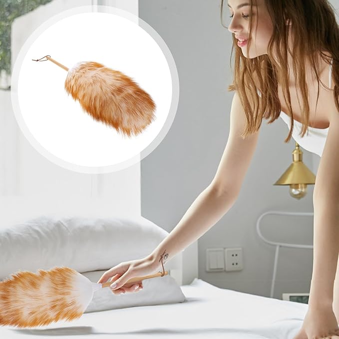 Wooden Handle Wool Duster Household Dusting Brush Soft Lambswool Cleaning Tool for Home Ceiling Fans Furniture Dust Removal Random Color