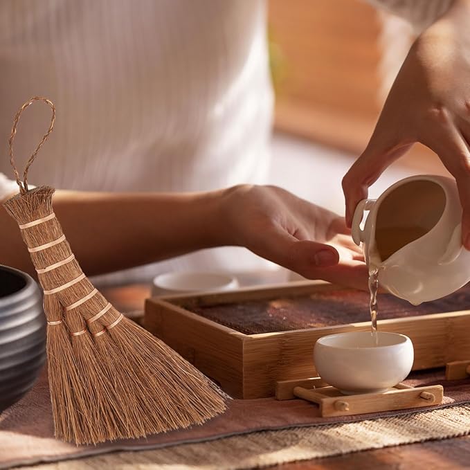 Hand Whisk Broom, 5.9in Small Whisk Broom Hand Held Tea Tray Brush for Cleaning Tea Leaves, Small Corn Broom Heavy Duty for Indoor or Outdoor Use