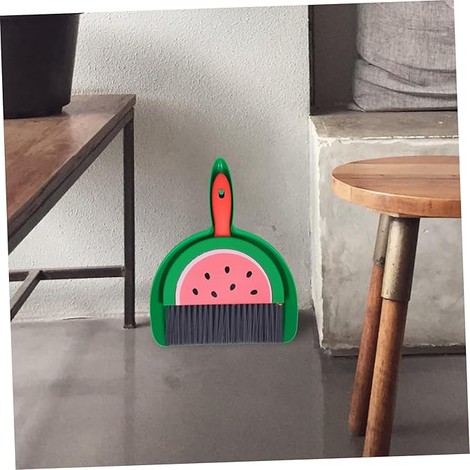 VOSAREA Small Dustpan and Brush Set Watermelon Mini Dustpan and Brush Whisk Broom and Dust Pan Tiny Cleaning Broom Mini Hand Broom for Table Desk Keyboard Pet Nest