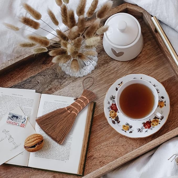 Mini Palm Whisk Broom for Tea Ceremony Small Soft Bristle Cleaning Brush with Hanging Rope Practical Natural Straw Brush for Home Kitchen Table Cleaning 5.51X3.14X1.96 Inches