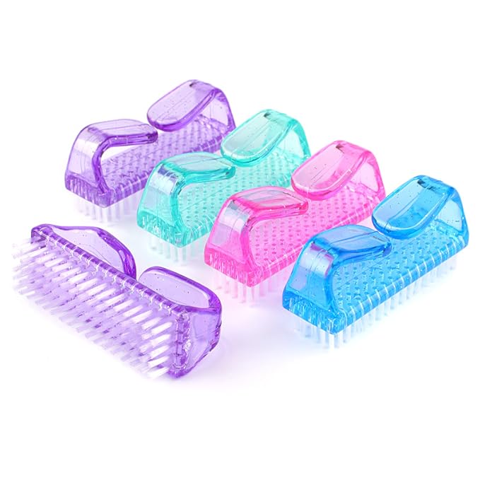 3Pcs Different Kinds of Fingernail brush with Plastic Handle Nail brush for cleaning Fingernails - Easy to use Nail Scrub brush - Nail Cleaner Nail brushes for Hands Feet(transparency)