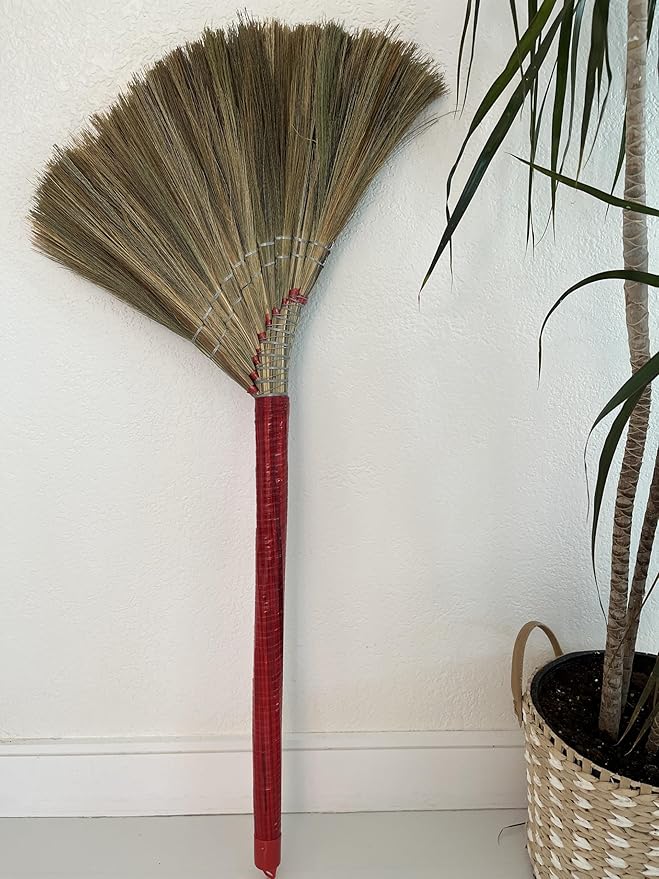 Coco Deluxe Vietnamese Natural Straw Broom /40" Handmade Soft Grass Broom for Indoor & Outdoor/Choi Bong Co Viet NAM Cao Cap (1)