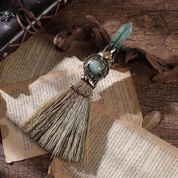 Witch Broom Green Crystal - Witch Wiccan Altar Broom Witchcraft Witches Pagan Altar Decor Natural Reiki Energy Wand Stone Ritual Magic Ceremonial for Meditation Therapy Halloween Decorations