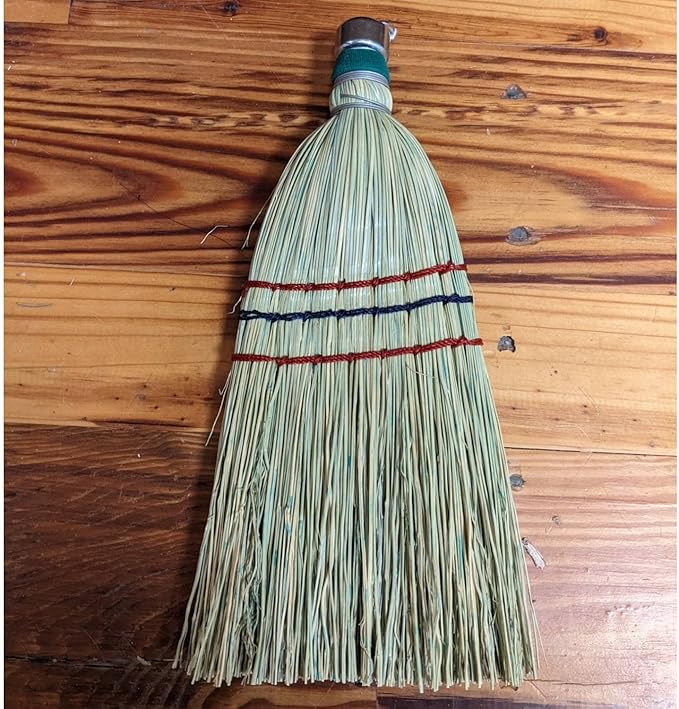Lehman's Amish-Made Whisk Broom - Authentic Corn Straw Broom with Metal Hanging Hook, Natural, 11 inches
