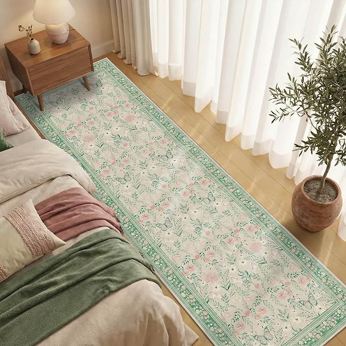 2'6" x 8' Floral Runner Rug, Washable Runners for Hallways, Green Vintage Boho Kitchen Rugs, Non Slip Hallway Runner Carpet for Indoor Hallway, Kitchen, Laundry Room and Bathroom