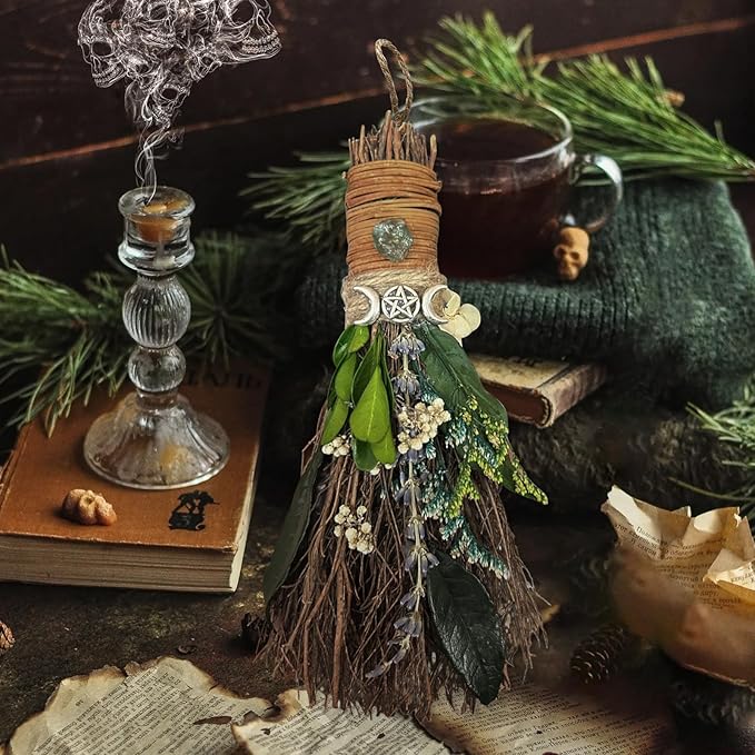 Cinnamon Broom 7.5 Inch Witch Broom for Altar Magic Crystal Handmade Mini Cinnamon Broomstick Scented Natural Herbal Protection Witchcraft Supplies for Wiccan Décor Witchy Gifts (Green)