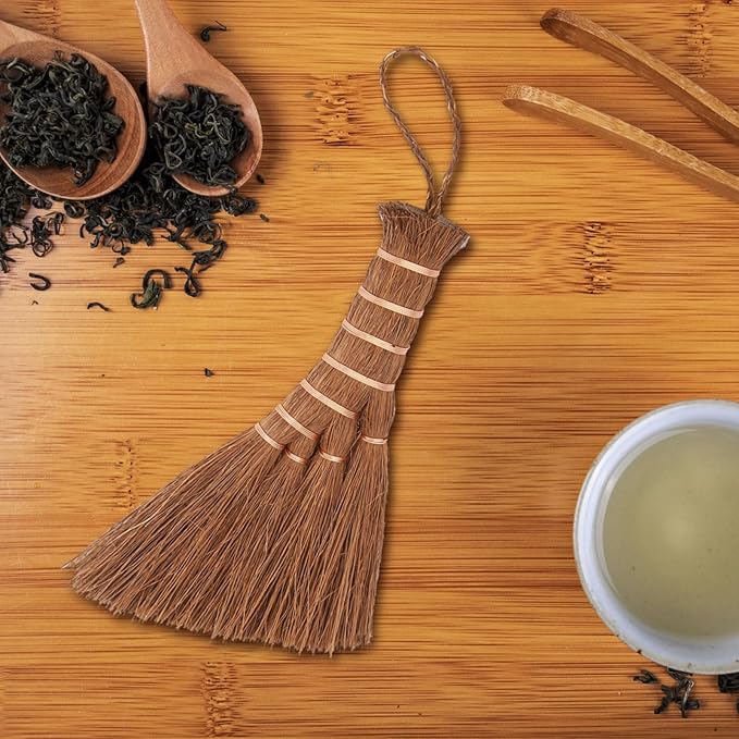 Hand Whisk Broom, 5.9in Small Whisk Broom Hand Held Tea Tray Brush for Cleaning Tea Leaves, Small Corn Broom Heavy Duty for Indoor or Outdoor Use