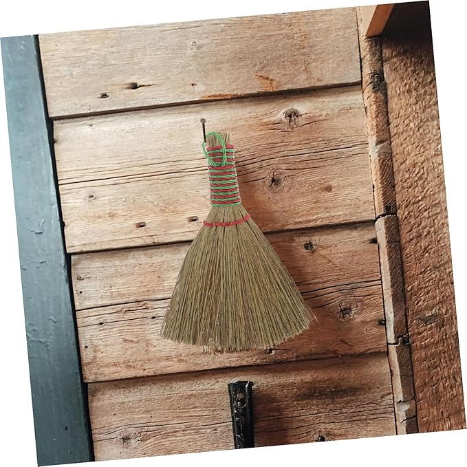 Healifty Natural Miscanthus Mini Broom with Handle Dense Bristles for Dust and Debris Removal Lightweight Portable Household Sweeper for Carpets Beds Floors and Furniture Cleaning
