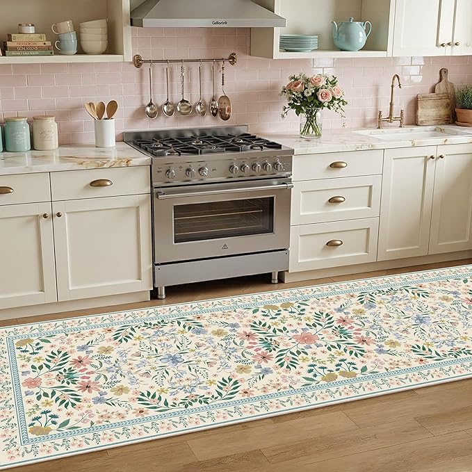 2'6" x 8' Floral Runner Rug, Washable Runners for Hallways, Green Vintage Boho Kitchen Rugs, Non Slip Hallway Runner Carpet for Indoor Hallway, Kitchen, Laundry Room and Bathroom