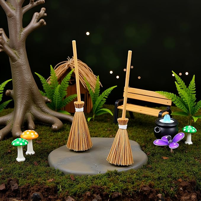 5Pcs Witch Broom, Miniature Broom Props Artificial Mini Broom Fairy Hopuse, Mini Straw Broom Fairy Micro Landscape Decoration Witch Broom Sweeping