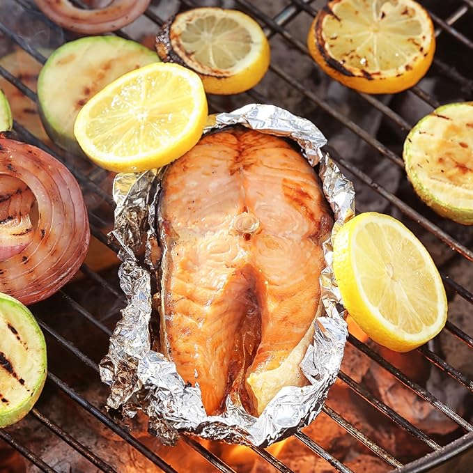 Aluminum Foil - 200 Precut Sheets, 16.5 x 12 Inch, Pop-Up Interfolded, Ideal for Roasting, Baking, Grilling, Cooking, Storing Food