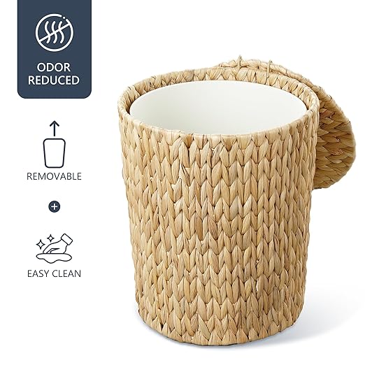 4 Gallon Wicker Trash Can with Lid, Small Bathroom Trash Can, Water Hyacinth Woven Waste Basket, Rattan Boho Decorative Garbage Can with Removable Liner for Bedroom, Home Office (Round,Natural)
