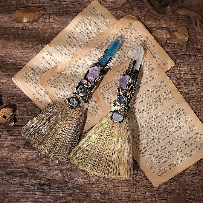 White Crystal Witch Broom - Witchcraft Supplies Mini Witches Broomstick with Amethyst Clusters Altar Supplies with Natural Healing Crystals Wiccan Supplies Prayers Meditation Therapy Decor