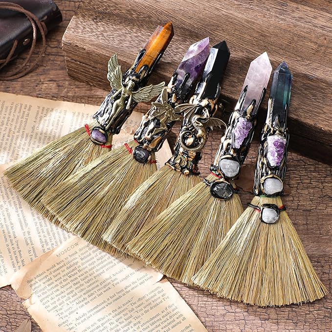 Rose Quartz Witch Broom - Witchcraft Supplies Mini Witches Broomstick with Amethyst Clusters Altar Supplies with Natural Healing Crystals Wiccan Supplies Prayers Meditation Therapy Decor