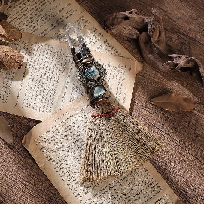 Witch Crystal Altar Broom - Natural Crystal Magic Broom for Wiccan Décor Halloween Costume Handmade 8 Inches Mini Witches Broomstick with White Crystal Stone for Cleansing Healing Feng Shui